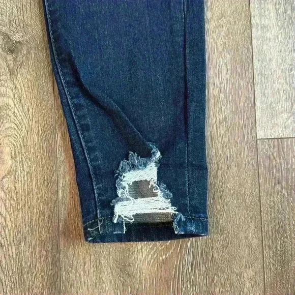 KanCan Jeans. Brand new with tags. Women’s size 3/25. High rise, super skinny. - Picture 6 of 9